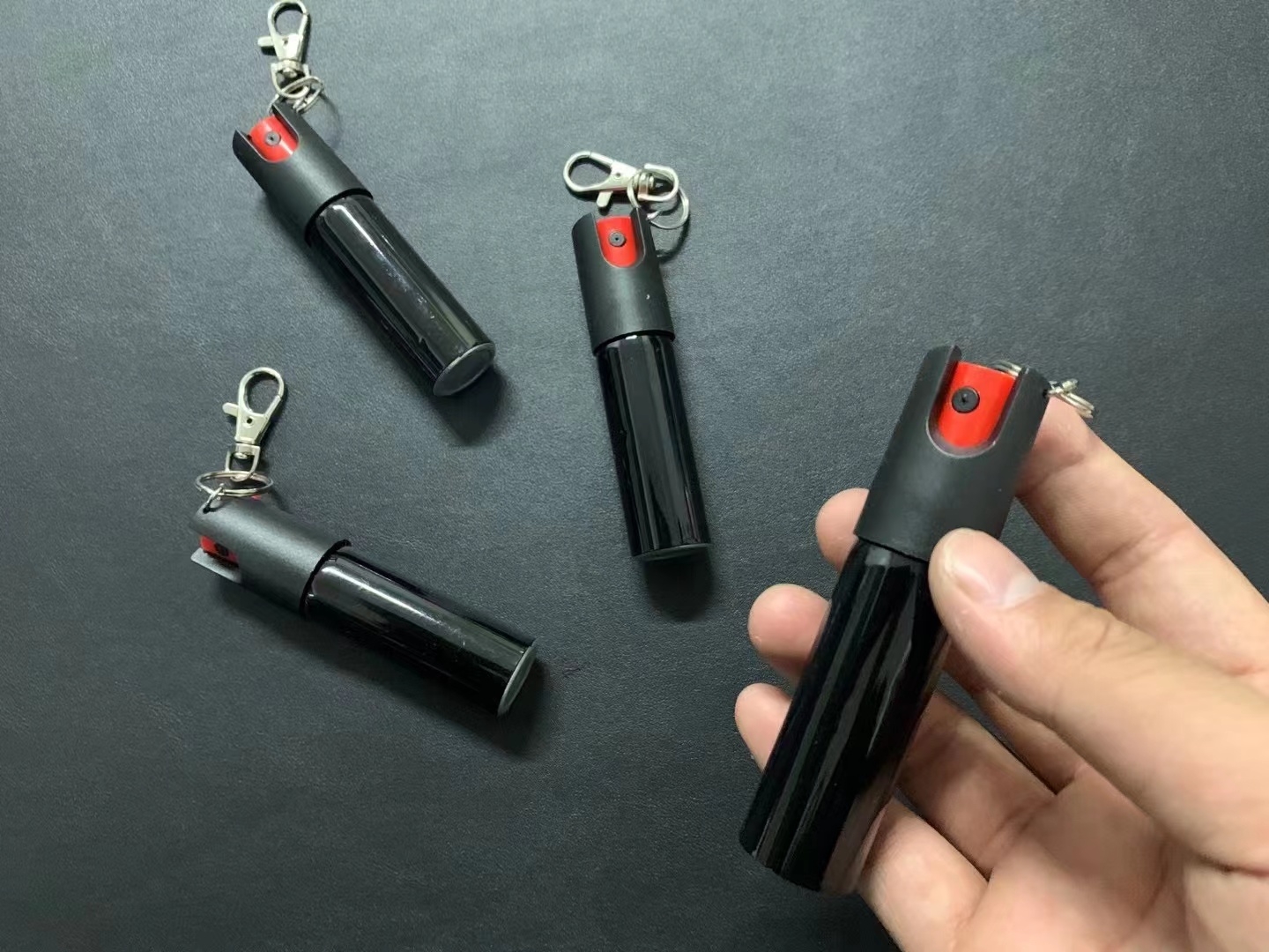 纯黑钥匙扣防狼喷雾20ML 旋转锁定式便携辣椒喷雾(图5)